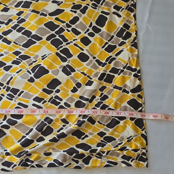 🌸Tory Burch 100% Silk Yellow and Brown Geometric Print Dress‎ - Picture 6 of 9